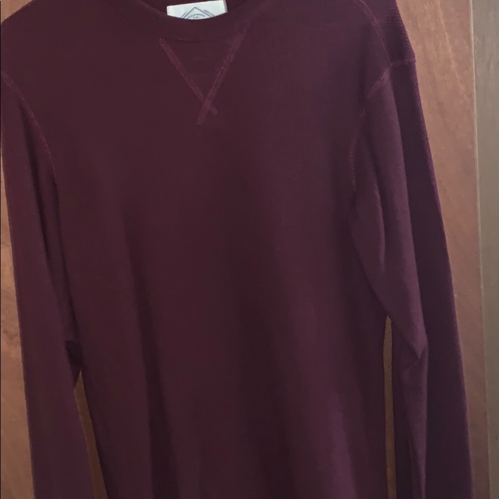 Maroon sweater
